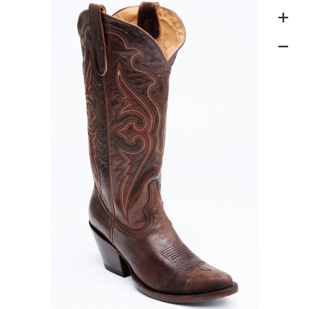 Worn only once Like new, No box. Idyllwind authentic boots! These are gorgeous!!